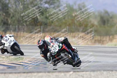 media/Oct-05-2025-CVMA (Sun) [[beeef4f201]]/Race 10-Formula Lightweight Twins Shootout/